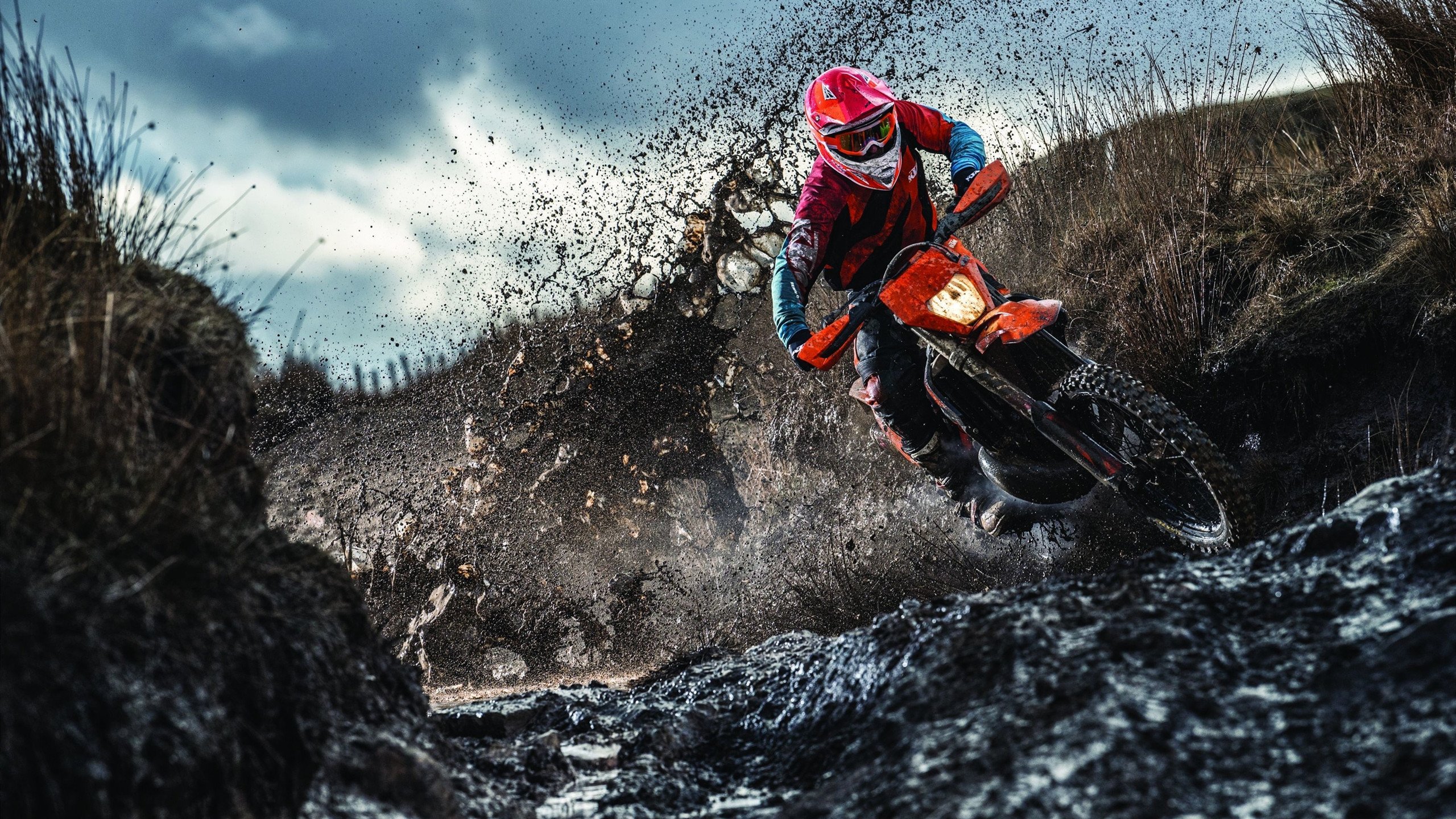 纳达尔关键破发点制胜,挺进法网半决赛